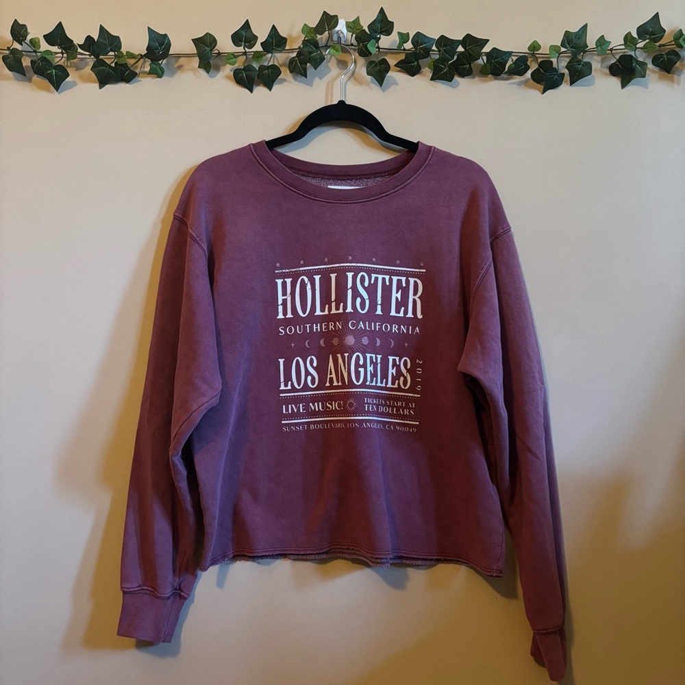 Hollister Women's Faded Wash Los Angeles Live Music Crewneck Sweatshirt